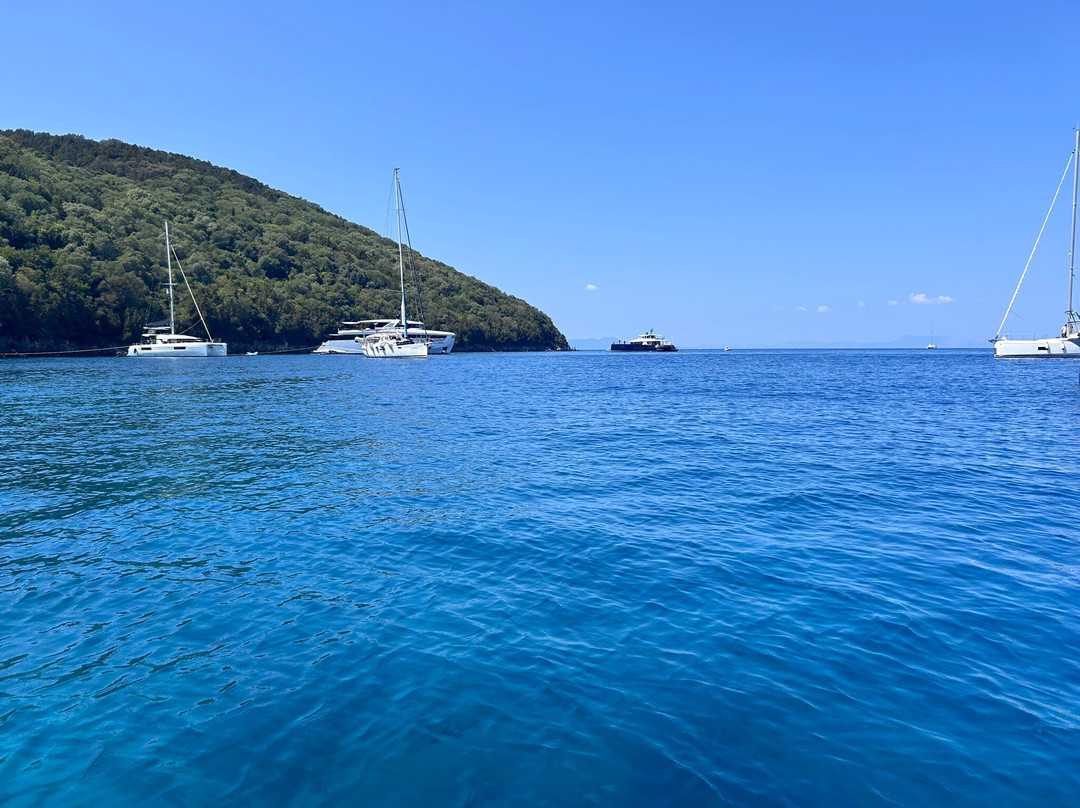Rent a Boat Sivota景点图片