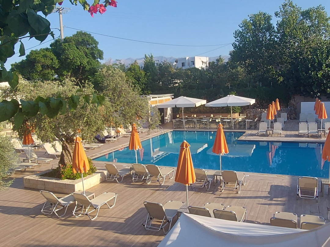 Althea Village Hotel主图