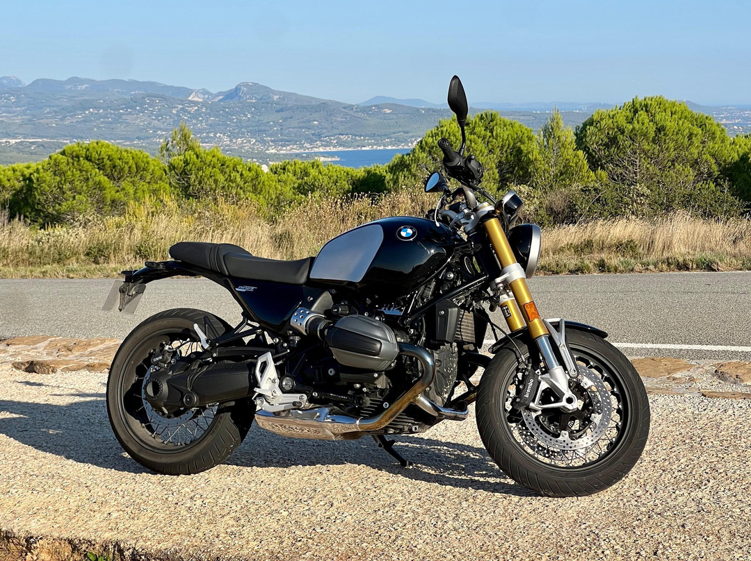 Azur Motorent-瓦尔博讷必去景点