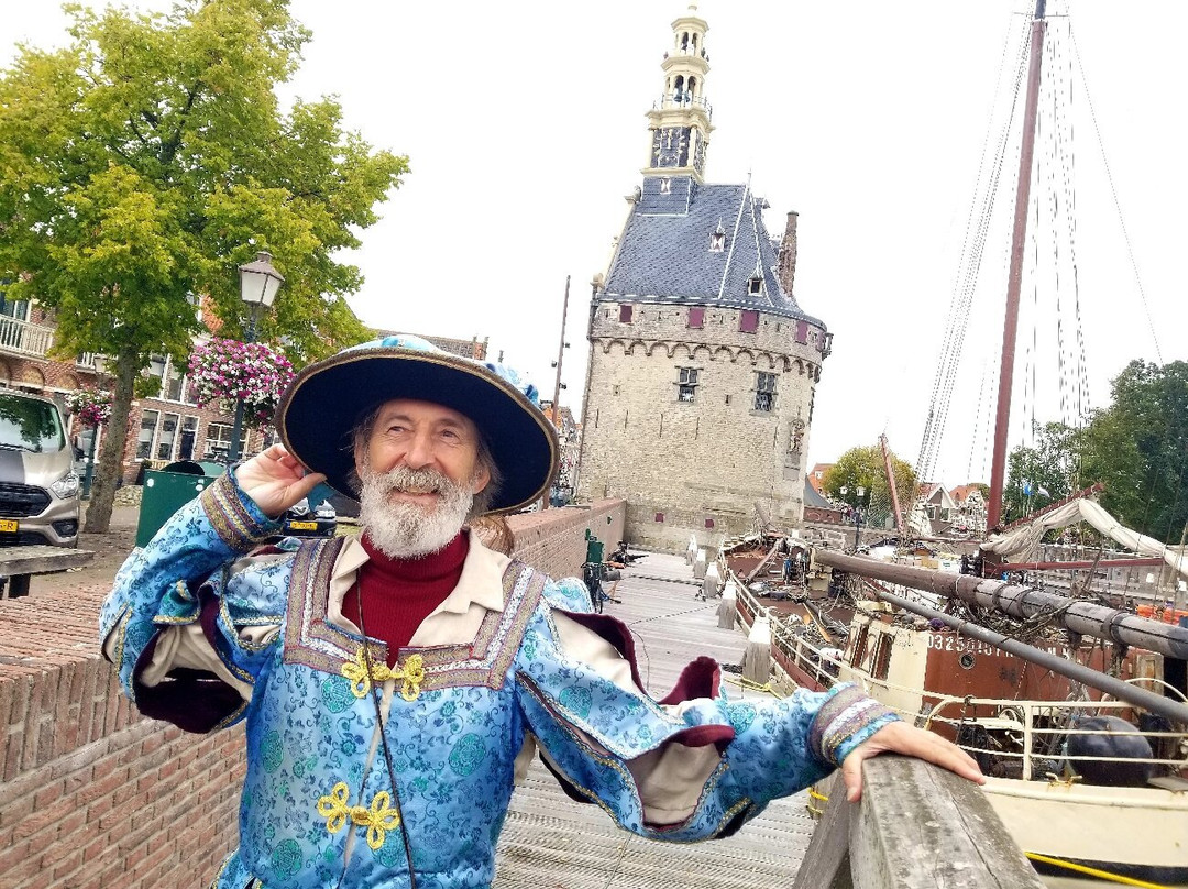Hoofdtoren Hoorn uit 1532-1534-霍伦必去景点