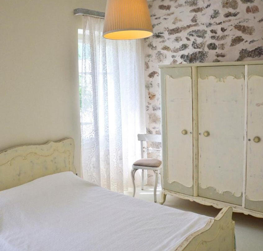 Artistic House in Limni Evias