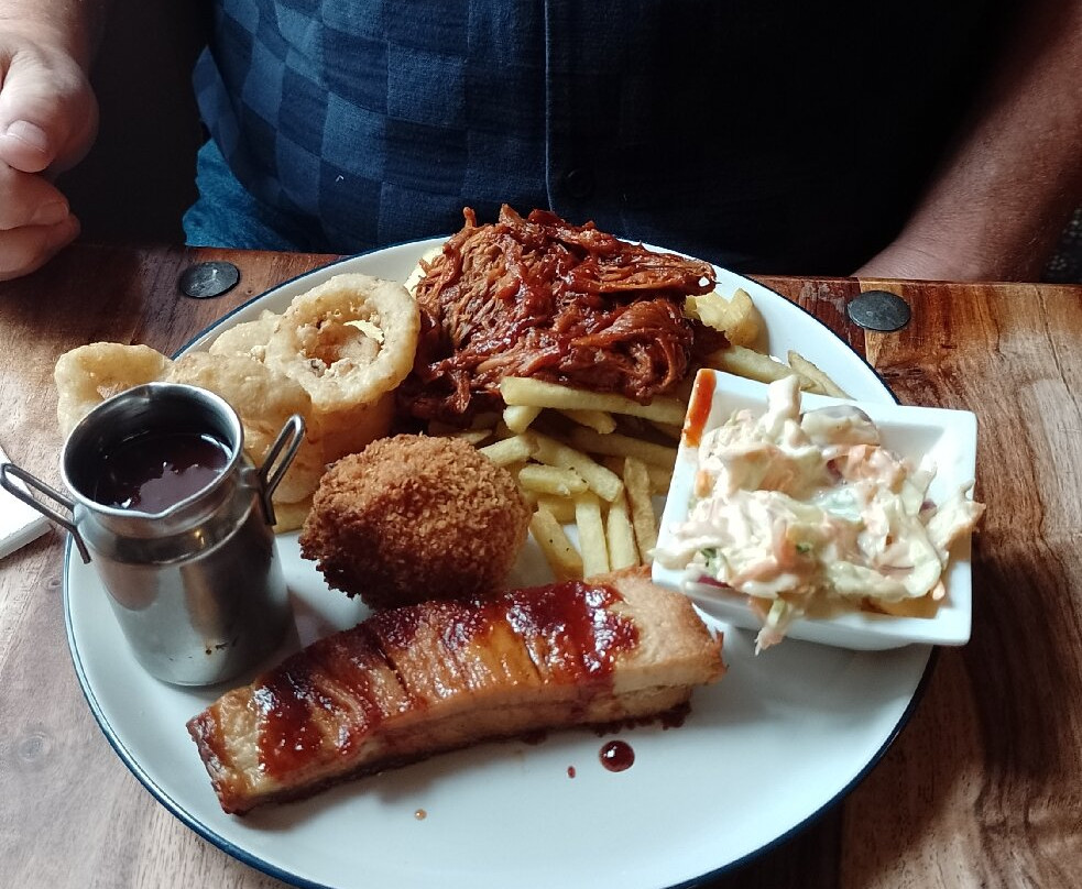 The Lion Hotel主图