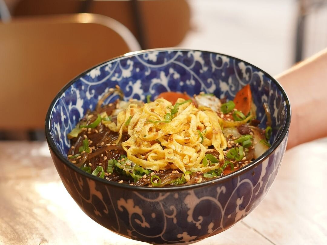 Donburi - Cozinha Nikkei - Guará