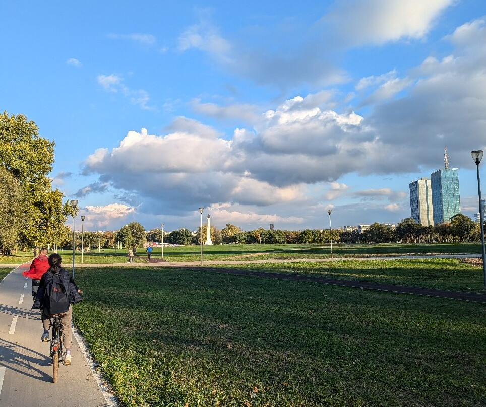 Belgrade Bike Central-贝尔格莱德必去景点