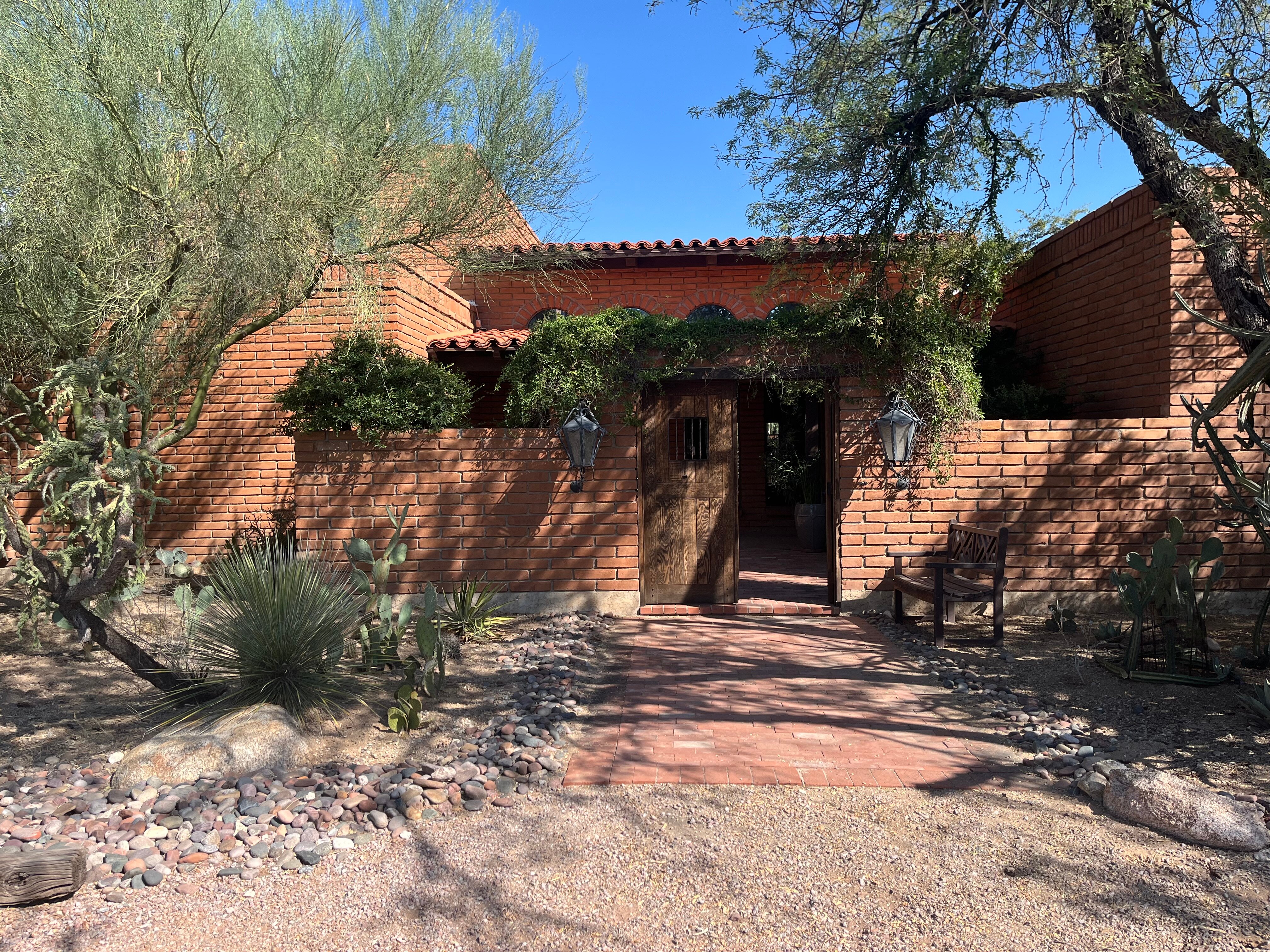 Desert Trails Bed and Breakfast-官方