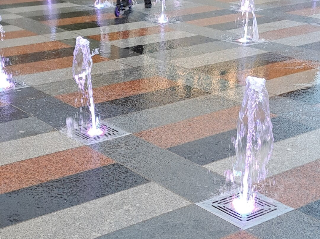 Queen's Square Fountain
