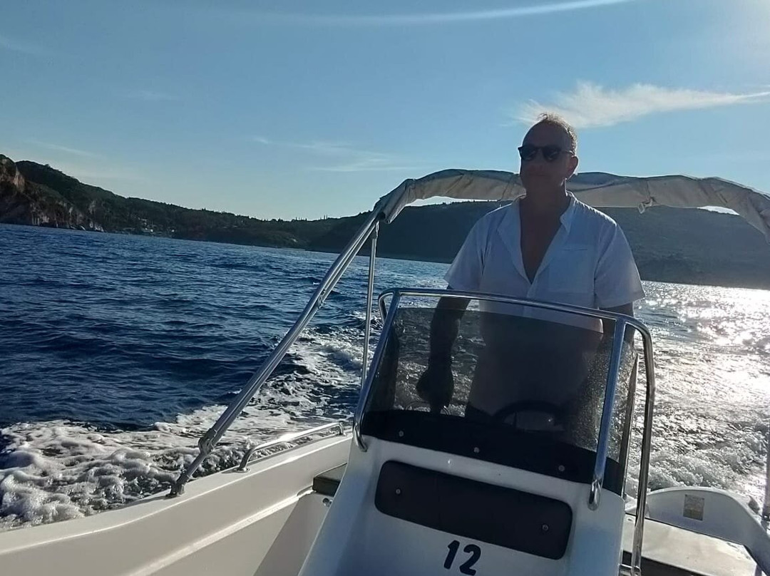 Ninos Boat Rental-Liapades必去景点