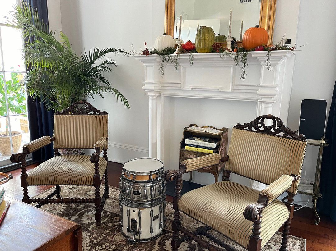 亨利霍华酒店主图