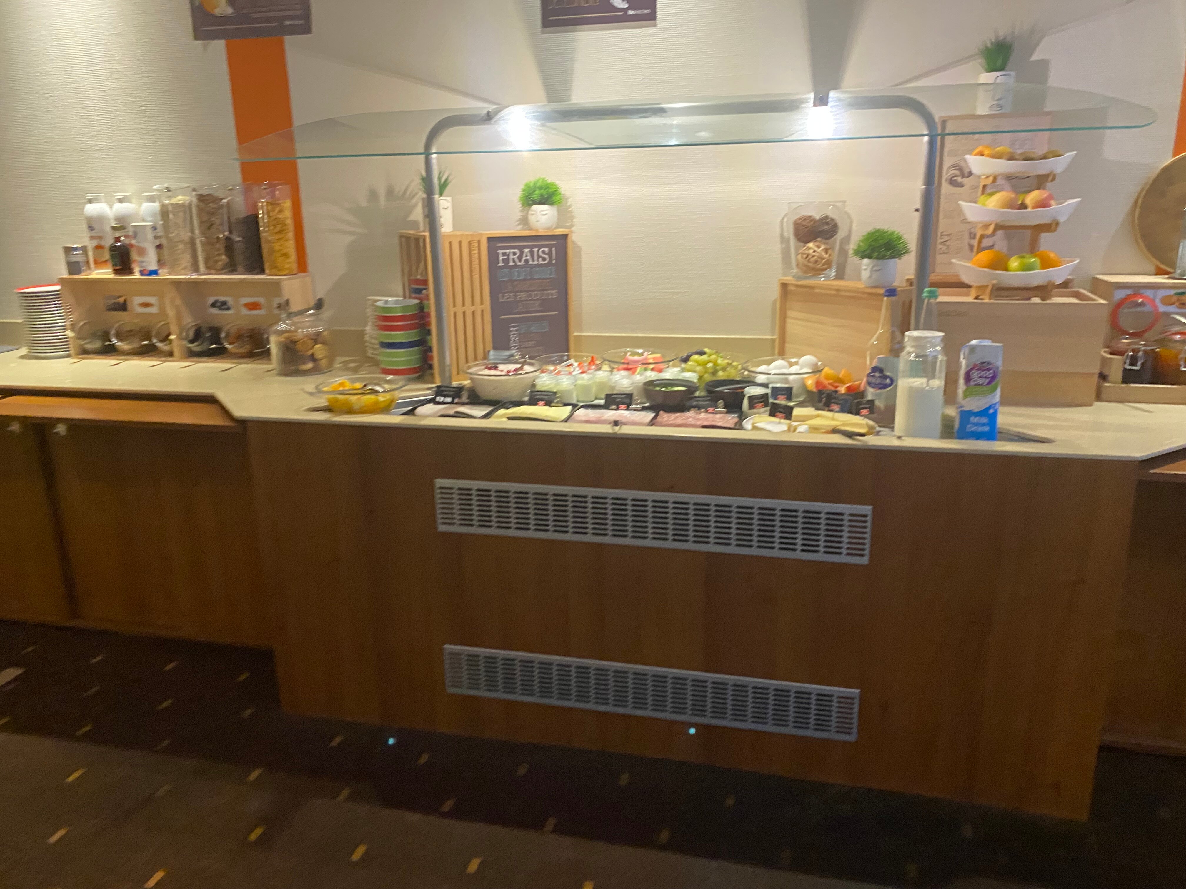 Ibis 3 Lacs Neuchatel-官方