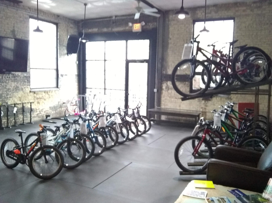 2 Rivers Bicycle And Outdoor-Fort Atkinson必去景点