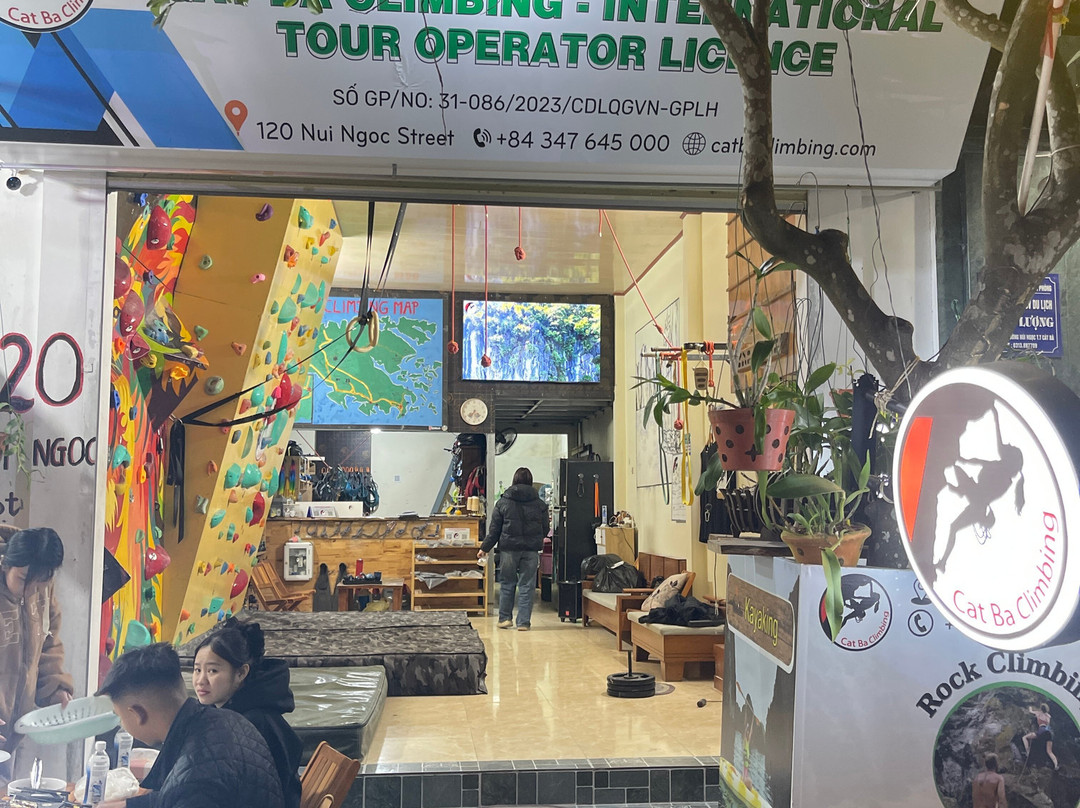 Cat Ba Climbing-卡巴必去景点