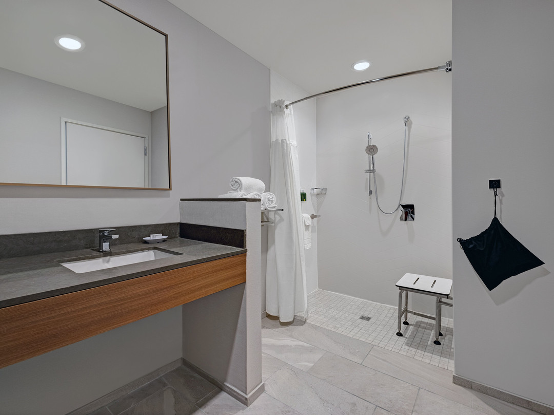 Fairfield Inn & Suites Milwaukee Brookfield主图