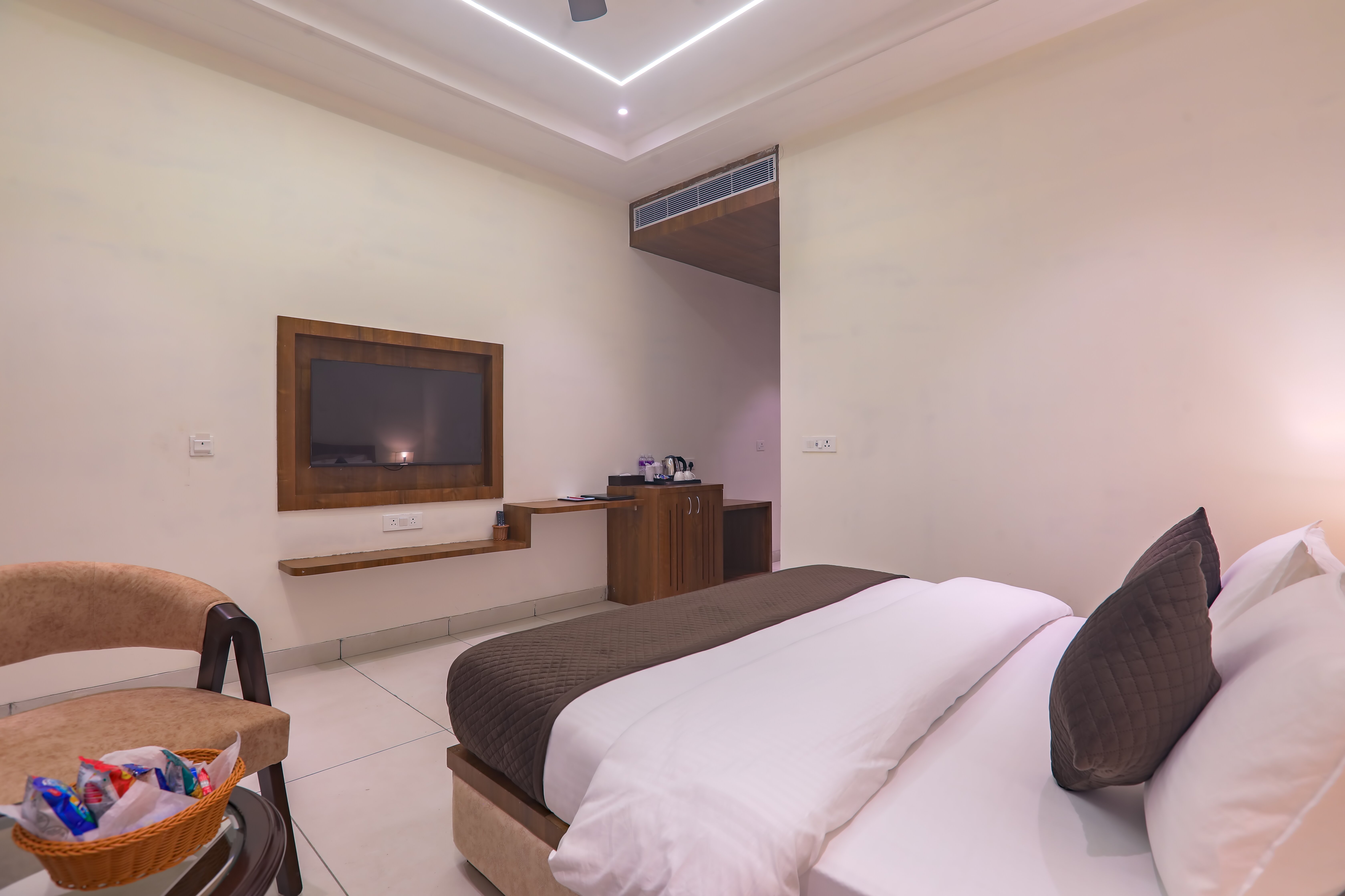 The VrindWoods Hotel-客卧