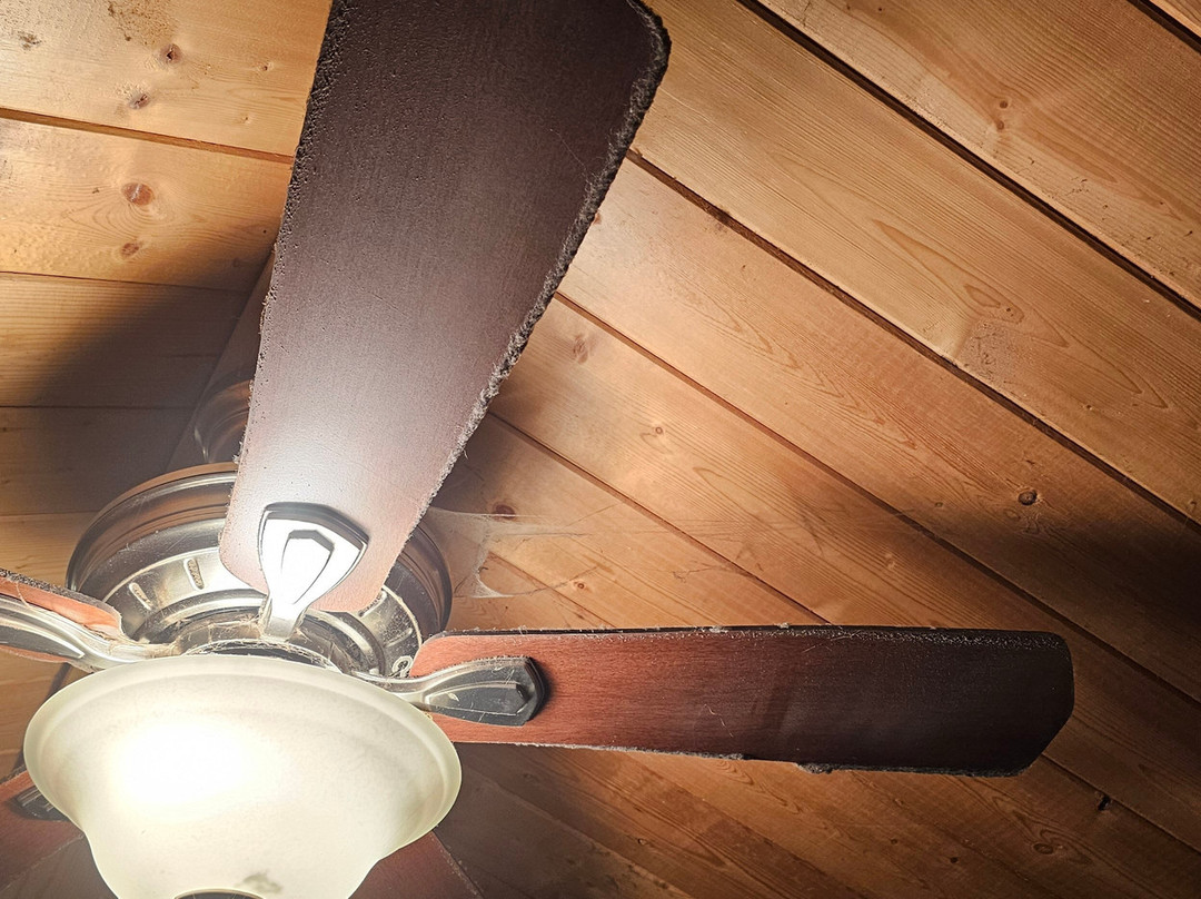 Pinecrest Chalet主图