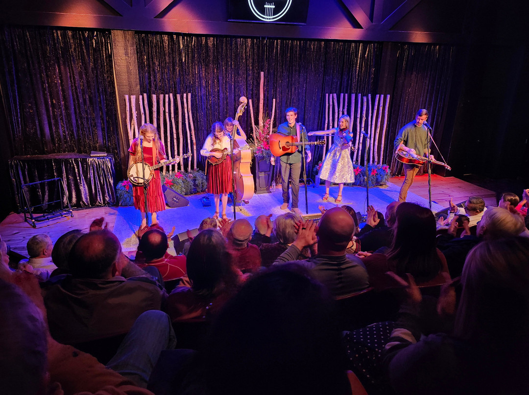 The Petersens-布兰森必去景点