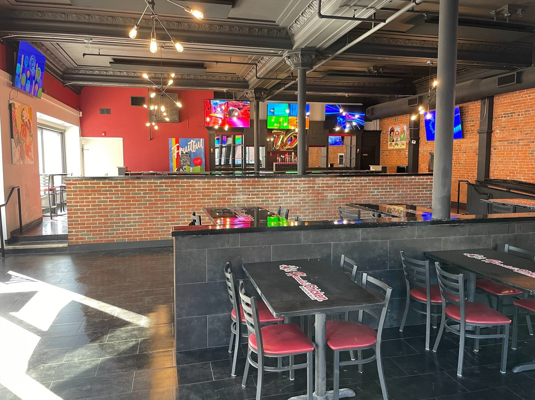 Harold's Chicken Sports Bar