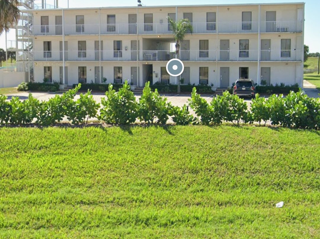 二号码头度假酒店主图