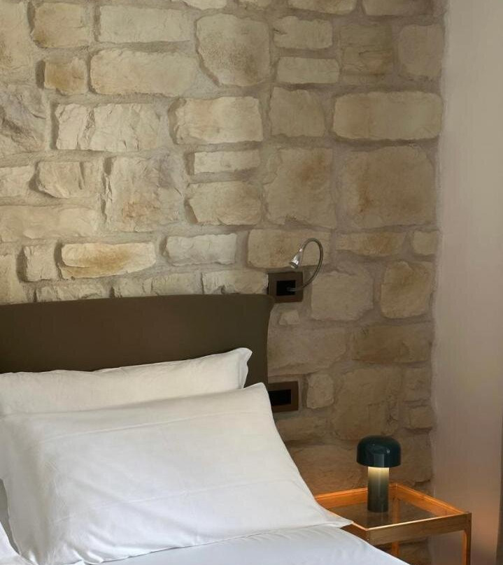 奥里亚罗奥利维亚客房酒店
