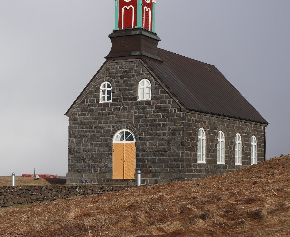 Hvalsneskirkja-Sandgerdi必去景点