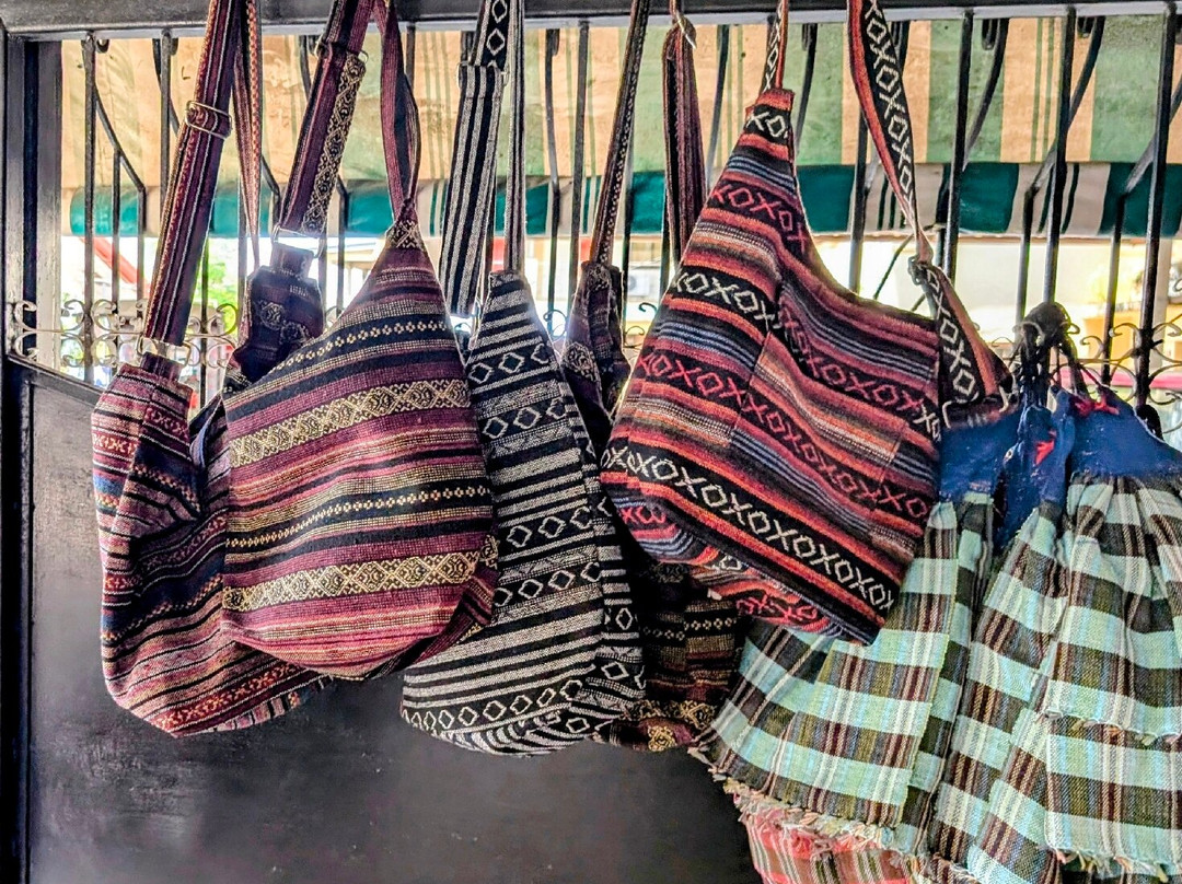 Cristy's Loomweaving & Souvenir Shop-维甘必去景点