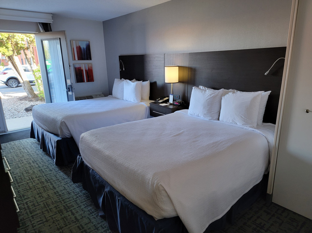 Best Western Hotel Brossard主图