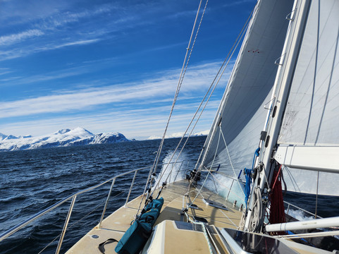 Jolly Good Times Sailing-奥勒松必去景点