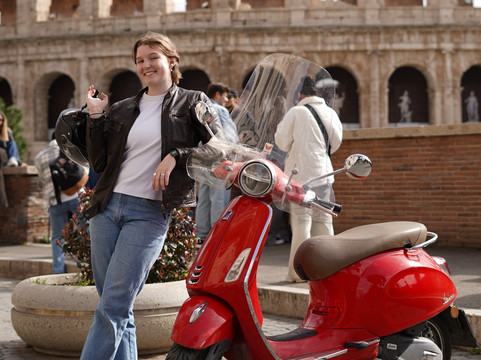 RomeIsmylove Vespa tour in Rome with professional photographer 🛵📸🇮🇹-罗马必去景点