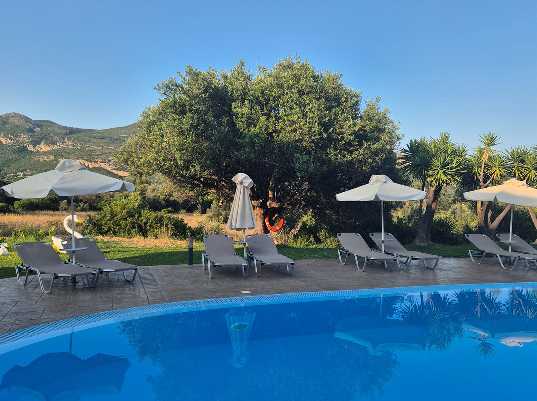 Filoxenia Apartments主图