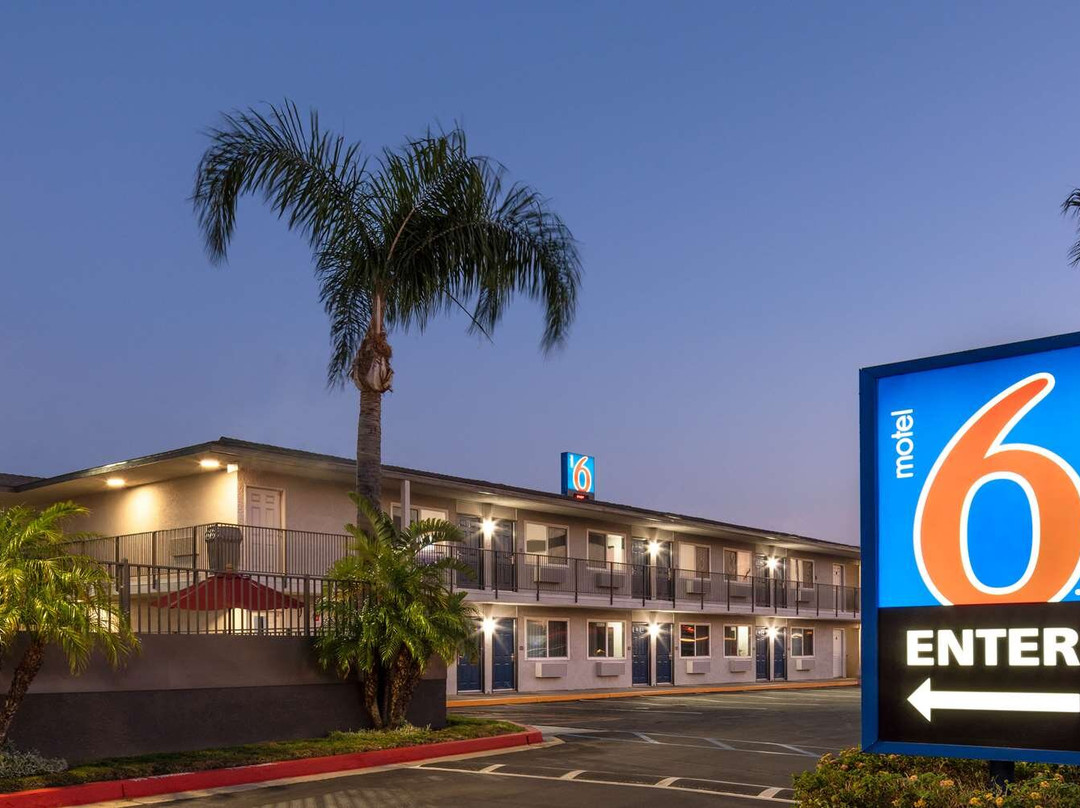 方塔纳酒店住宿-Motel 6 Fontana