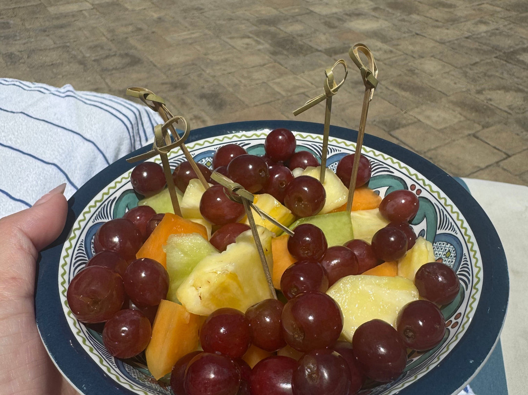 西湖村酒店主图