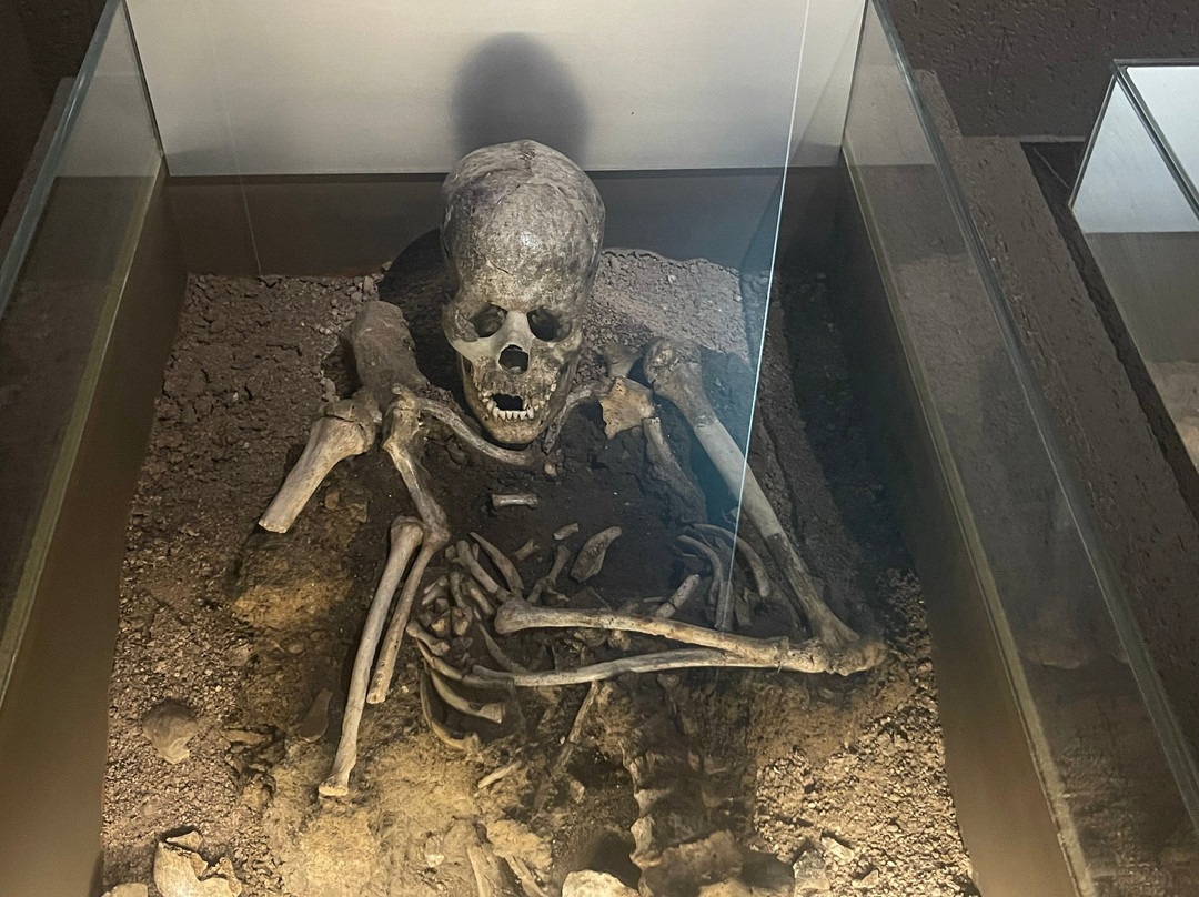 Theopetra Prehistoric Cave-卡兰巴卡必去景点