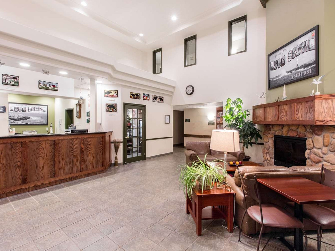 Sackville酒店住宿-Super 8 by Wyndham Amherst NS