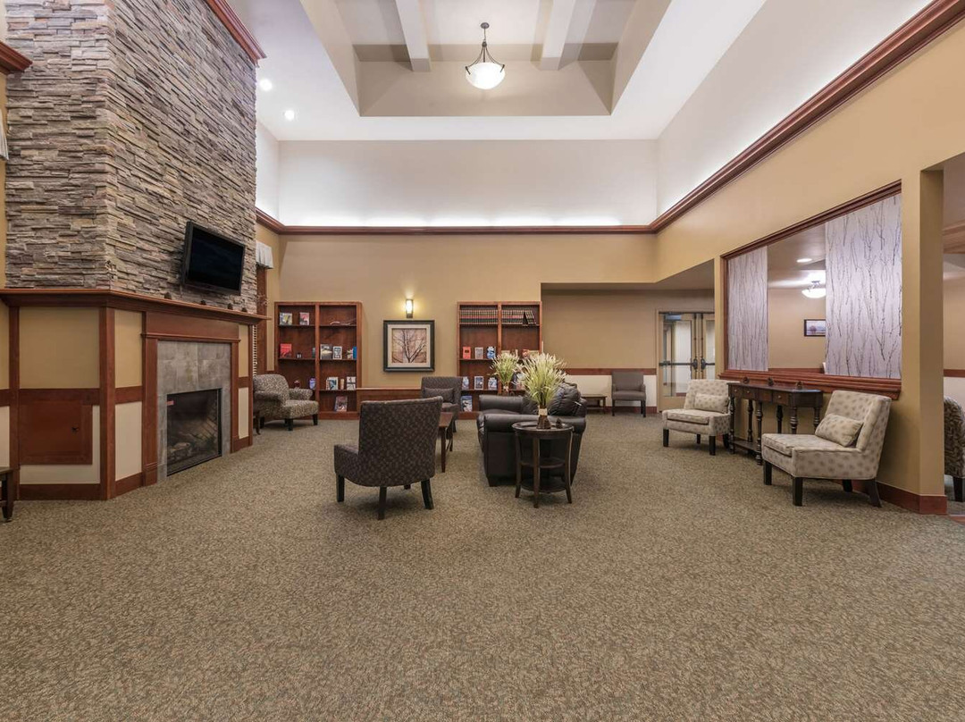 Clarion Hotel & Suites