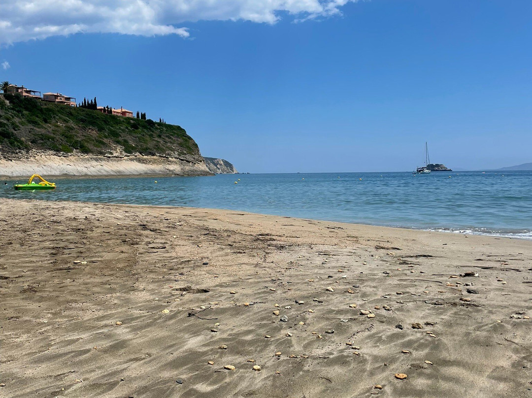 Trapezaki Bay Hotel主图