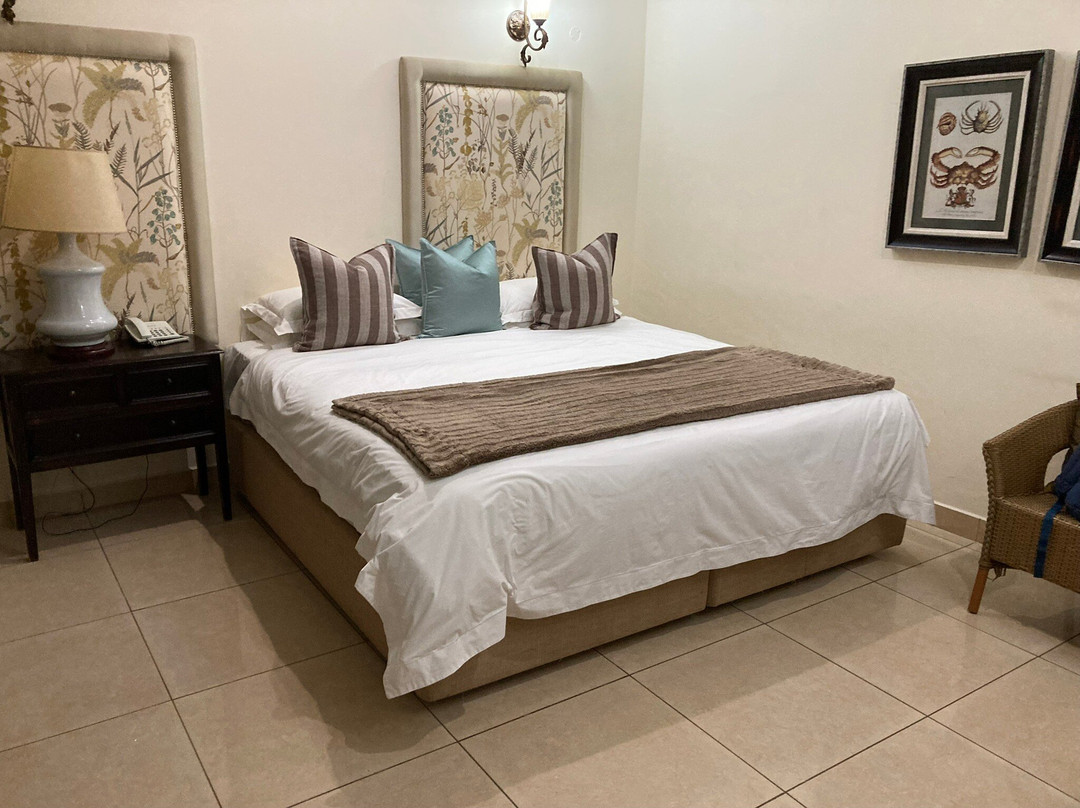 Victoria Falls Deluxe Suites主图