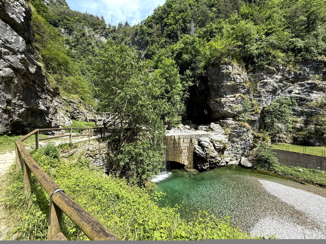 Cascata Buco della morte-Storo必去景点