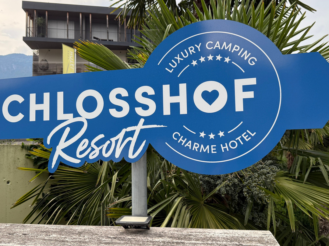 Schlosshof Hotel & Resort主图