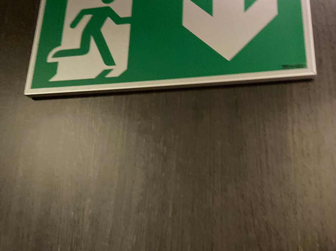布兰肯贝赫美居酒店主图