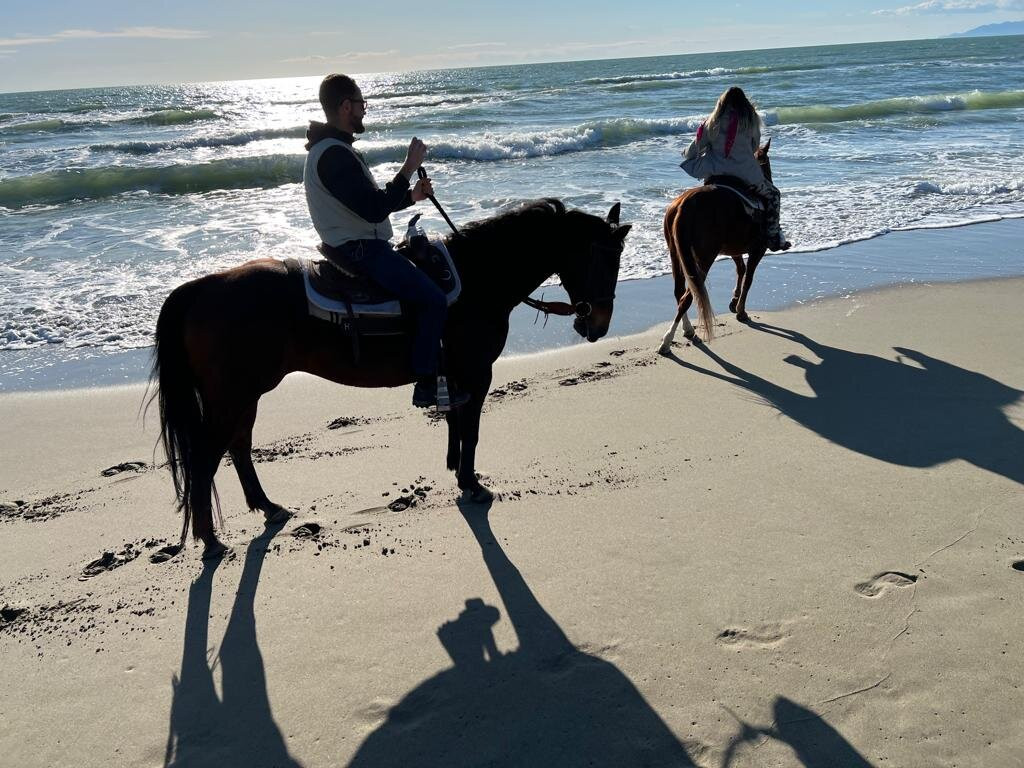 Spiaggia Della Lecciona-维亚雷焦必去景点