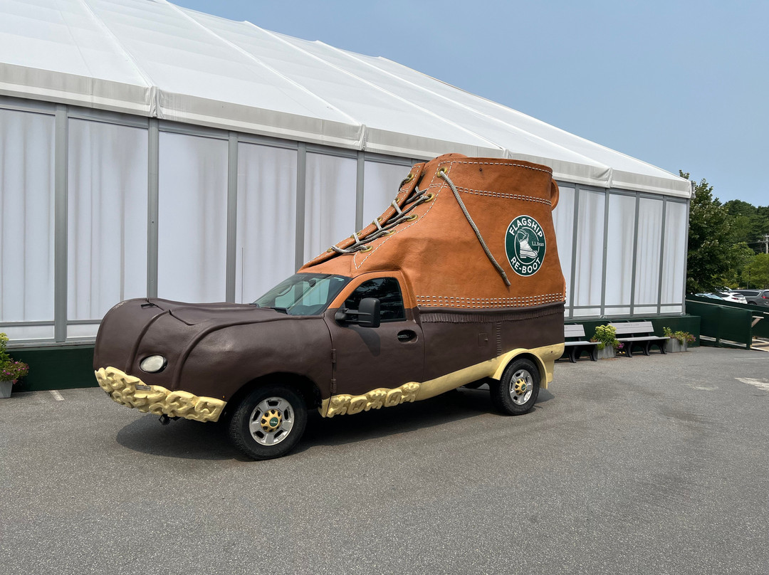 L.L. Bean Factory Store-弗里波特必去景点