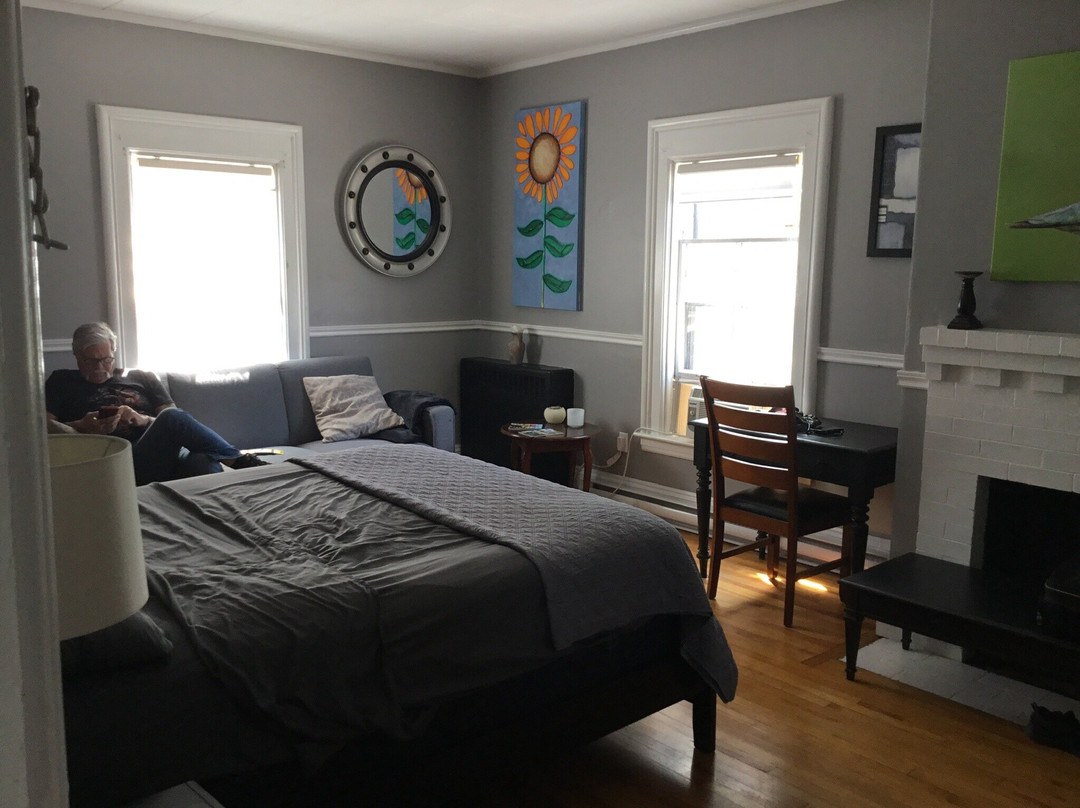 Crossing Paths Guest House主图