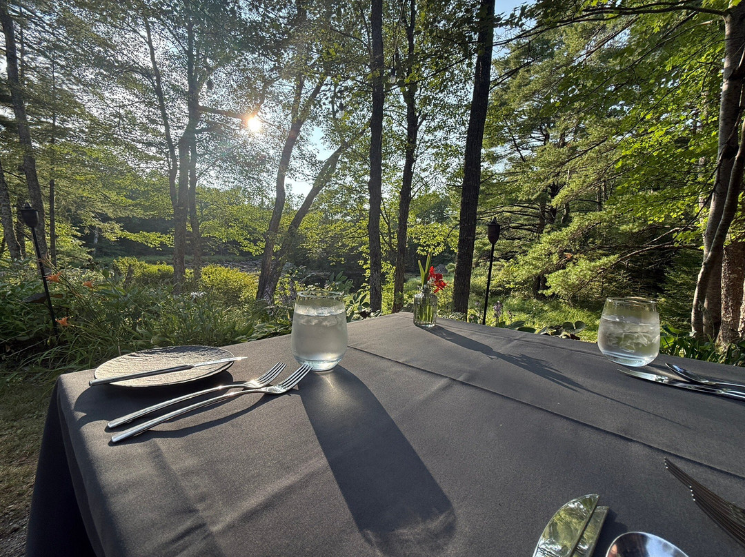 Trout Point Lodge of Nova Scotia主图