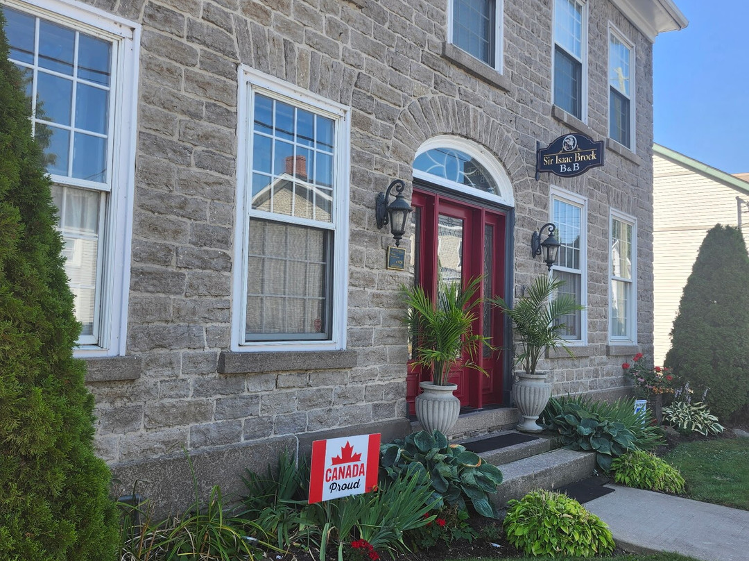 Sir Isaac Brock B&B Luxury Suites主图