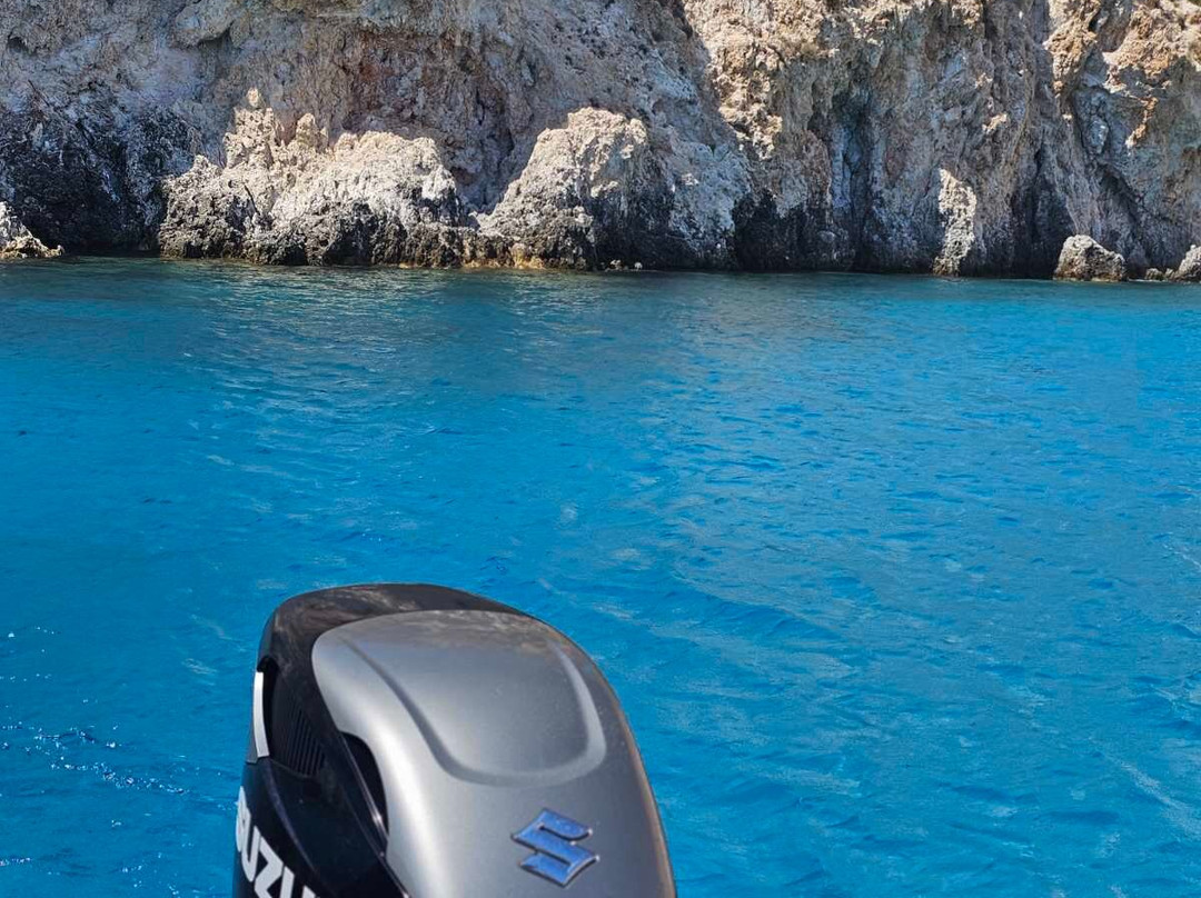Milos Calypso Boat Rental RIB & Prinate Cruises-Paleochori必去景点