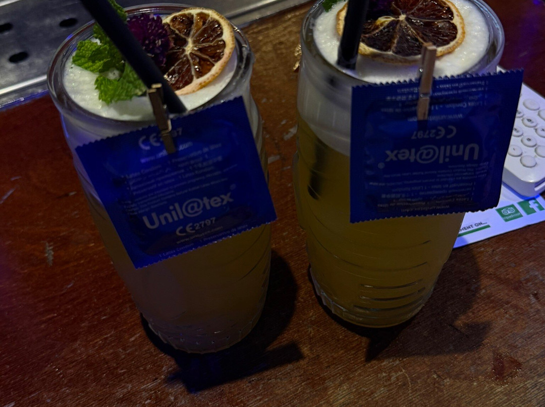 Legends Bar-阿尔布赞拉必去景点