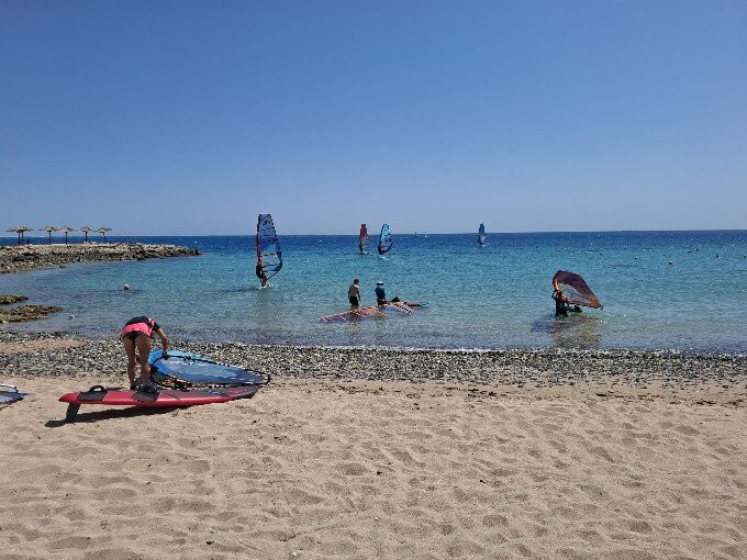 Harry Nass Windsurf & Kite Centres-赫尔格达必去景点