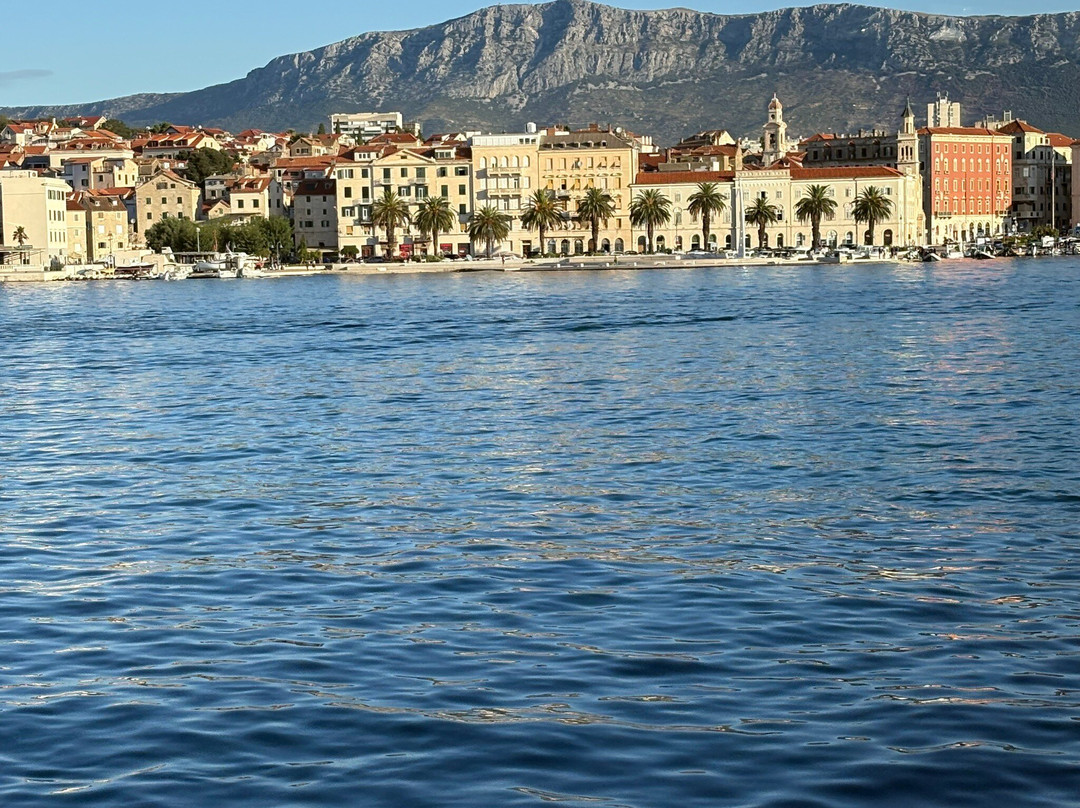 Krilo Ferry-Krilo Jesenice必去景点