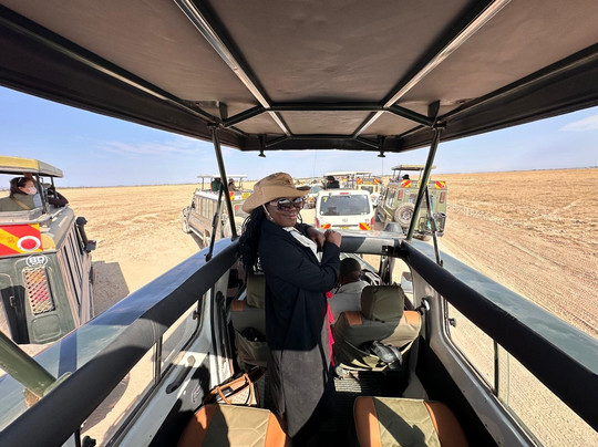 Madzo Tours & Safaris