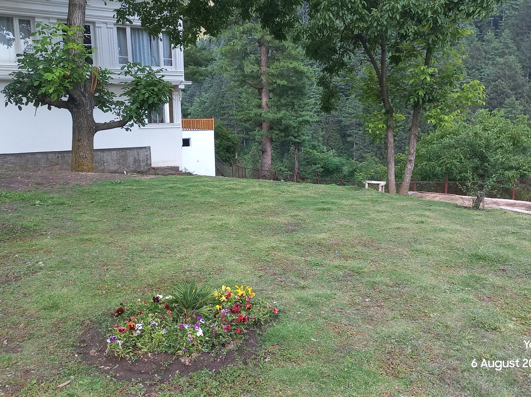 Hotel Xenious White House Eco Resort-Naranag Sonmarg