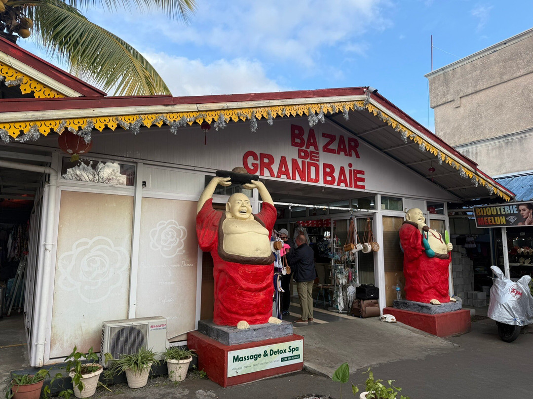 Grand Baie Bazaar-大湾必去景点